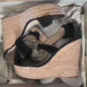 Marc Fisher Black and Tan Wedge Sandals